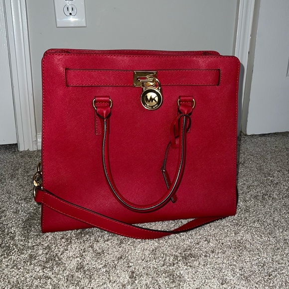 Michael Kors Purse - Picture 1 of 4